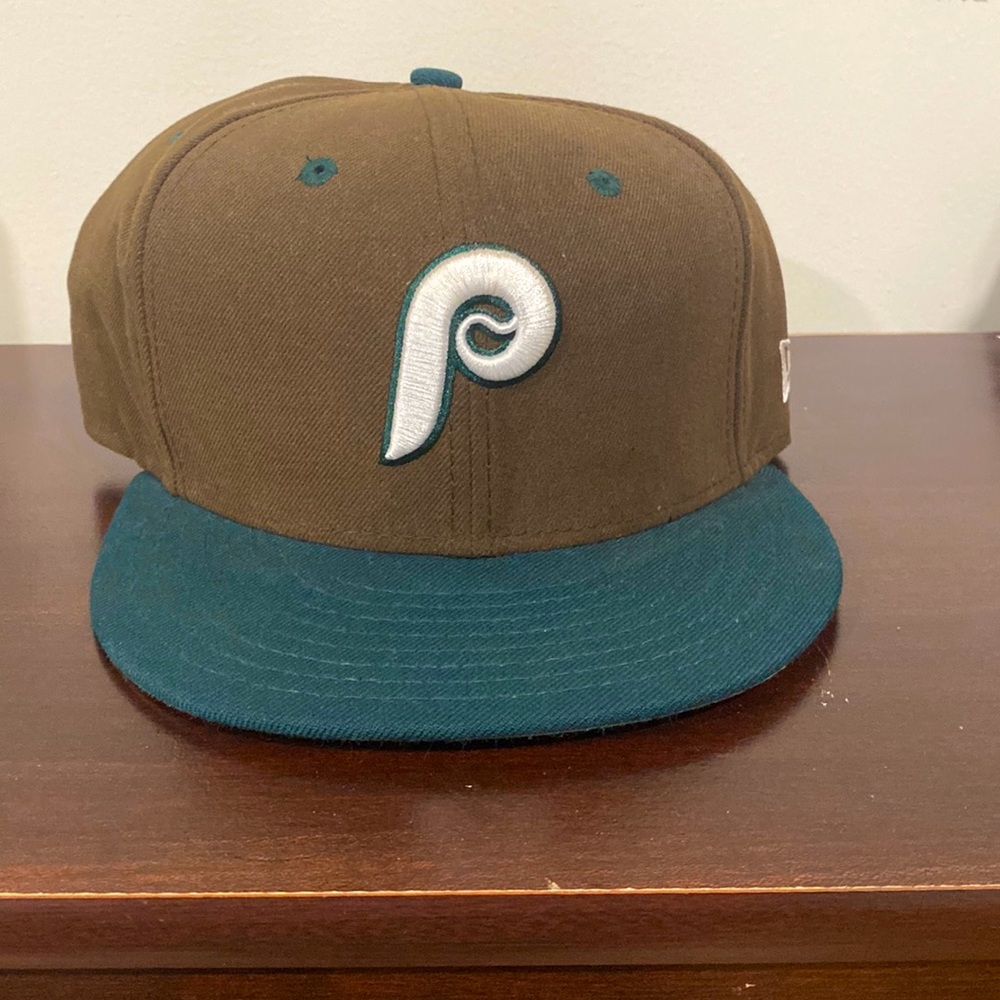 Beef and broccoli Mitch and ness Phillies SnapBack